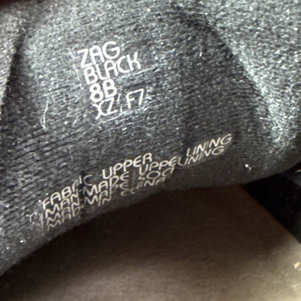 Earth Zag Floral Print Velvet Sneakers Womens Size 8 Black Gray Lace Up Comfort - Picture 12 of 13